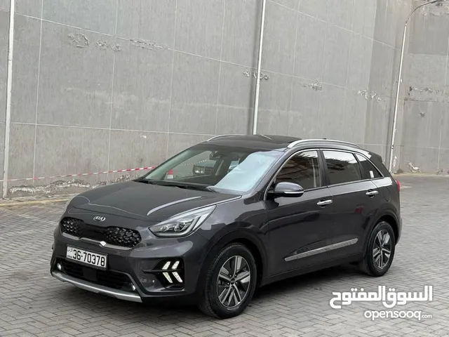 كيا نيرو 2021 فل الفل للبيع بحالة الوكاله استخدام بسيط جدا ورقم مميز وحلو
