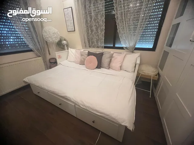 تخت يتحول إلى مفرد أو مجوز أو كنب