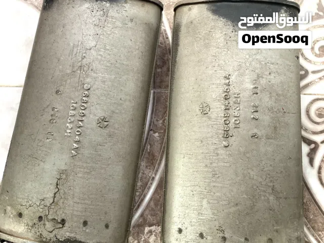 دبات وسطية وكالة لدودج تشارجر ار تي 2011-2014 نظيفة جدا