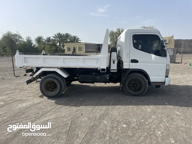 قلاب للبيع موديل 2012 نضيف بدون ليكات بدون حوادث سياره نظيفه بسعر 7800 الرجا عدم الاتصال