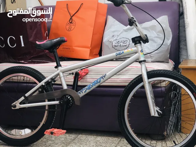 Stolen bike cycle 20” made in Taiwan stereo model للبيع دراجة اطفال صنع في تايوان