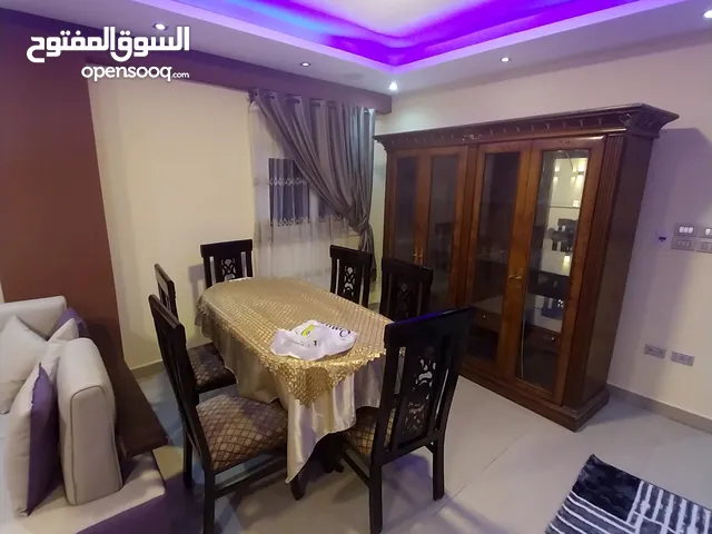 190 m2 3 Bedrooms Apartments for Rent in Giza Sheikh Zayed