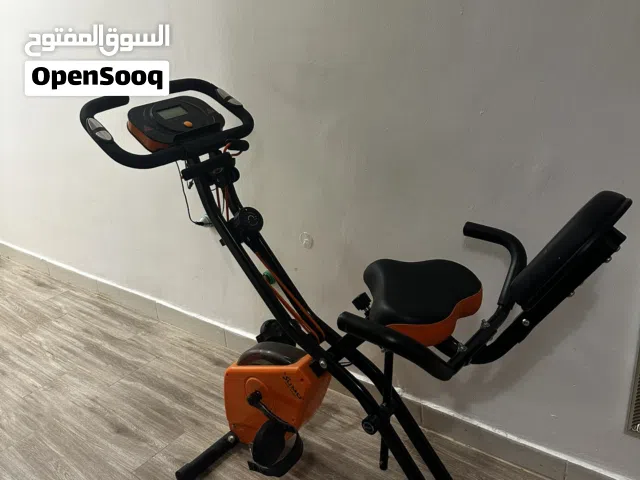 جهاز للتمارين وقاعدة الكرسي جدا مريحة