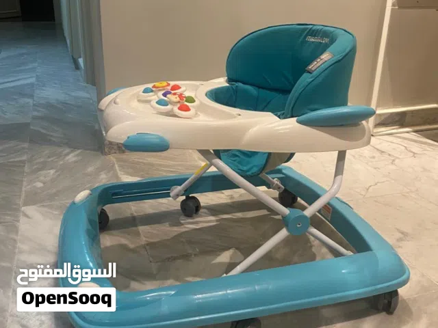 كراجة بيبي للبيع مستعمل ما فيها عيوب