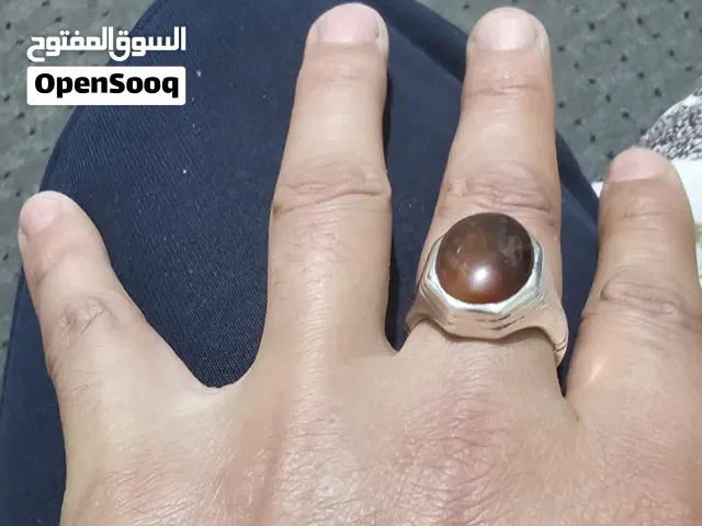 خاتم فضة ايراني متوج بحجر عقيق سليماني اصلي مقاس 24 25 وزن الخاتم 20 جرام