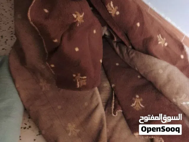 بساط 4ف3 واحد اطرافه دائيري وموكيت ممر او وسط الحوش في خدمة توصيل