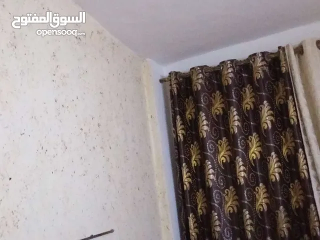 شقه للبيع في الزرقاء حي الامير محمد