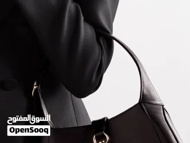 Hand Bags Black for sale  in Al Riyadh