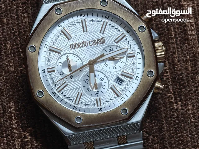 تشكيلة الساعات الفاخرة – أناقة الوقت بين يديك