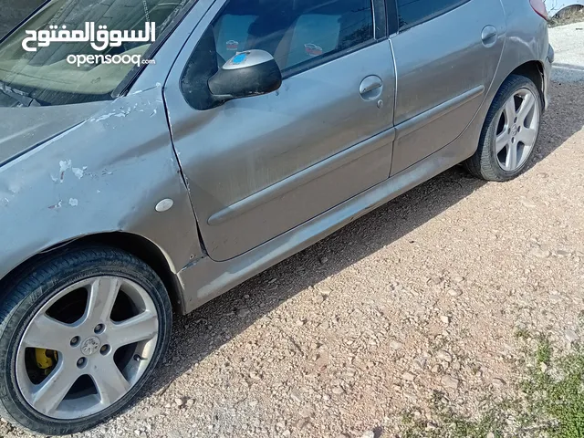 Used Peugeot 206 in Jenin