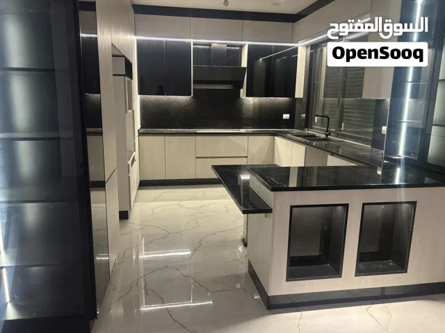 شقة فندقية للايجار في اجمل منطقة بالجبيهة في حي المخابرات تبعد عن الجامعة الاردنية 8 دقائق