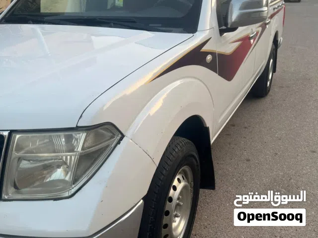 2011 نيسان نافارا RX