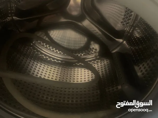 غسالة بيكو مستعمله9 كيلو ولا يوجد فيها اي خدش لونها ابيض