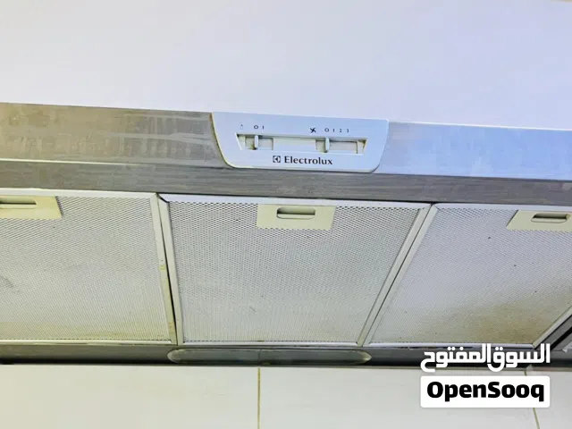 عدد 2 شفاط مطبخ الكترولكس (Electrolux) ستانلس ستيل - بحالة جيدة
