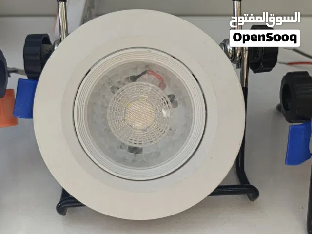 سبوت لايت 7 وات 3 اضاءه ابيض اصفر مشترك بسعر الجمله4دينار الكميه محدوده خامه ممتازه