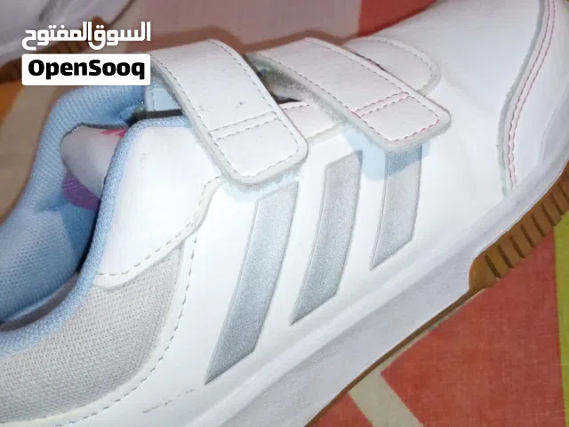 بوت اديداس بناتي اصلي