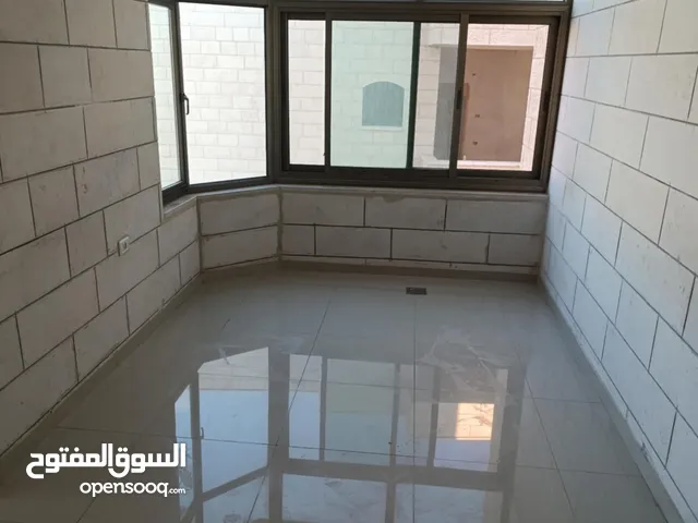 شقة مميزة في مكان هادئ للايجار في بيتونيا