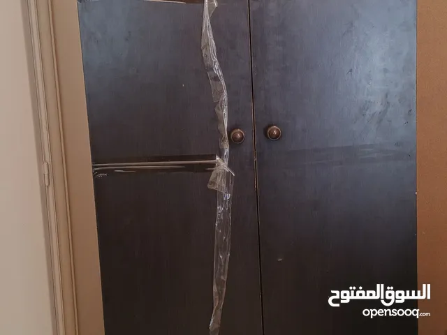 خزانة مفرد مستعملة
