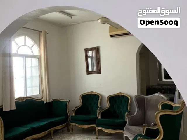 طقم كنب مكون من خمس كنبات