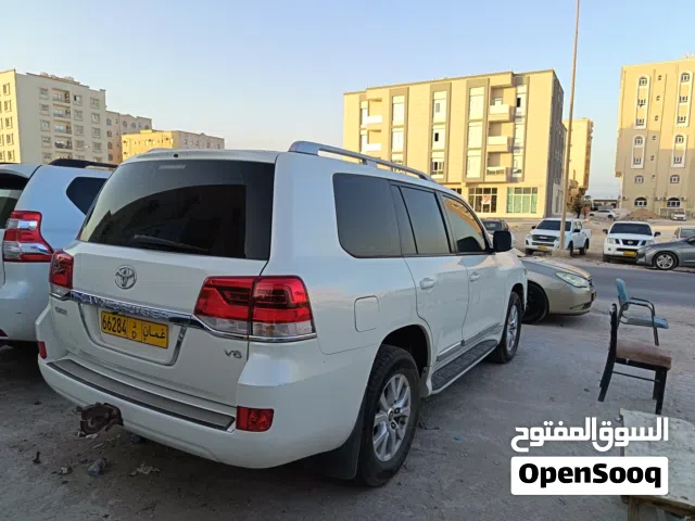 2016 تويوتا لاند كروزر GXR