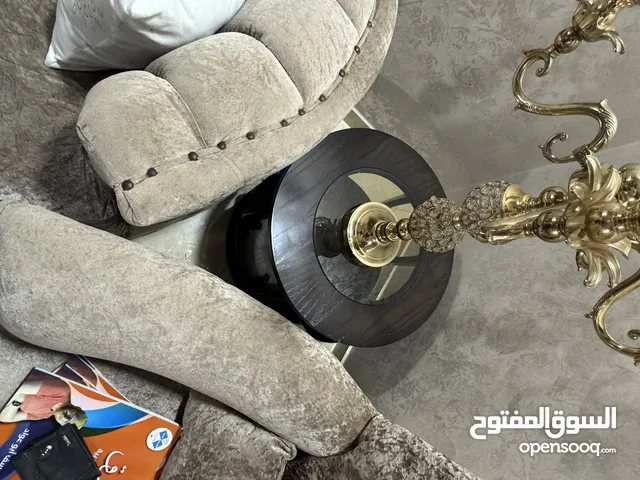 طقم كنب 7 مقاعد مع طرابيزات