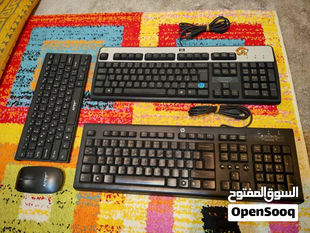 كيبوردات عدد 3 وماوس  مستخدمة للبيع