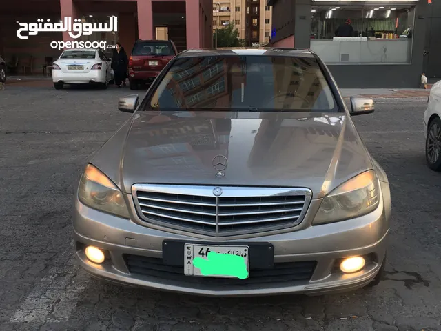 Mercedes c200 kompressor 2009 بحالة جيدة جدا(بيعة سريعة)