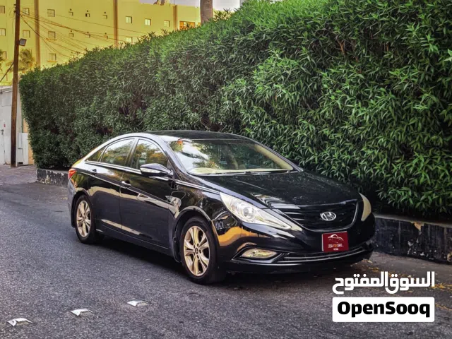 HYUNDAI SONATA MODEL 2013 MID OPTION EXCELLENT CONDITION