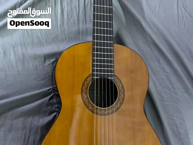 كيتار من النوع ياماها نوع كلش حلو مستعمل استخدام قليل جدا ونضيف %95 بلمية ما شاء الله