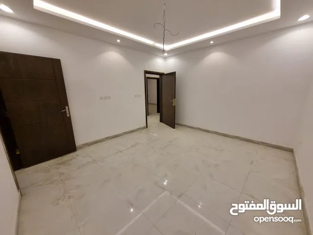 155 m2 4 Bedrooms Apartments for Rent in Jeddah Al Samer