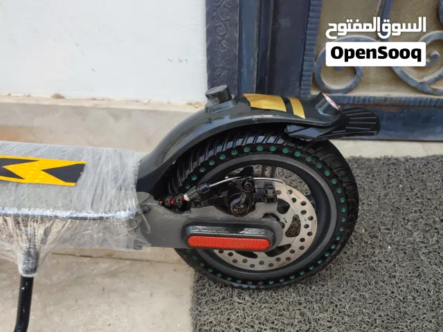 Electric Scooter crooni Battery new New Tires Avrithing is ok