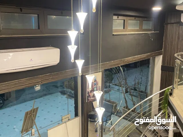 كوفي هاوس مجهز بالكامل بالرابية للبيع