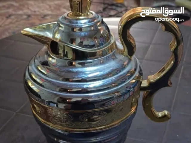 عدد ومستلزمات المطبخ والبيت