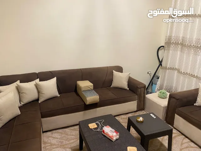كنب بحالة الجديد