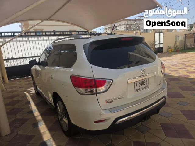 2016 نيسان باثفايندر SV