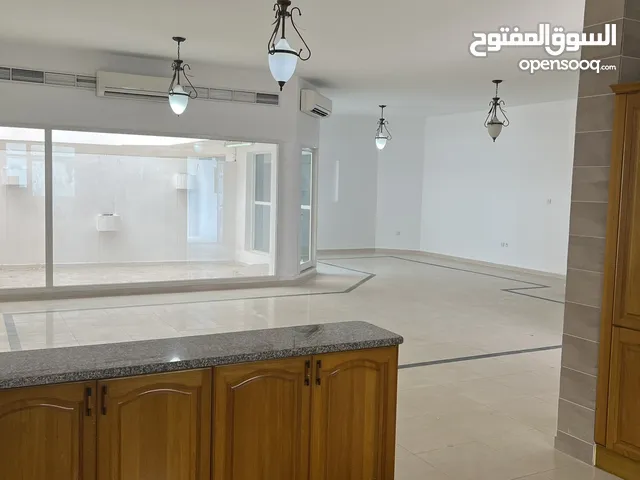 100 m2 4 Bedrooms Villa for Rent in Al Ain Al Muwaiji