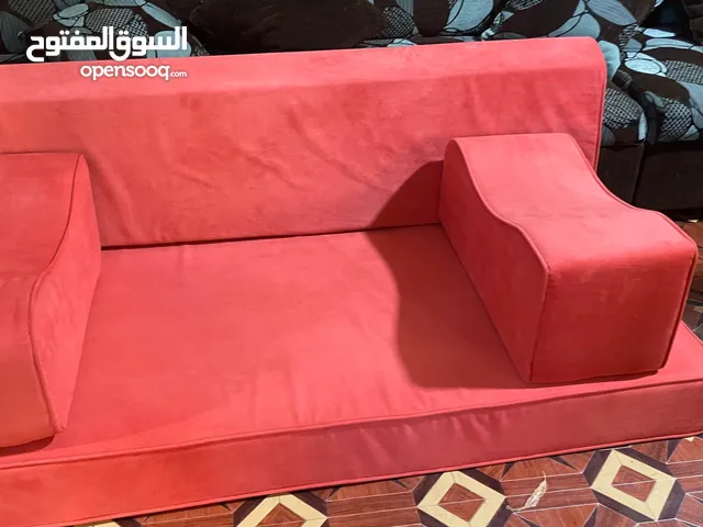 مجلس عربي غير مستخدم