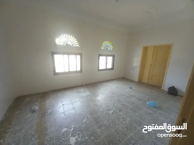 شقة للايجار في موقع مميز جدا