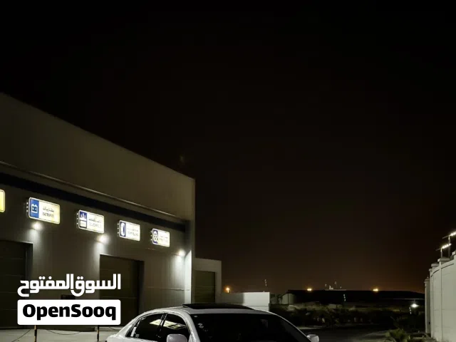 Used Toyota Avalon in Northern Governorate