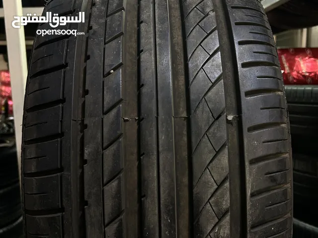 /:- اطار مستعمل بحالة ممتازة /:- قياس 275/30/20 العدد 1