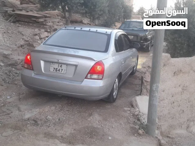 2000 هيونداي افانتي