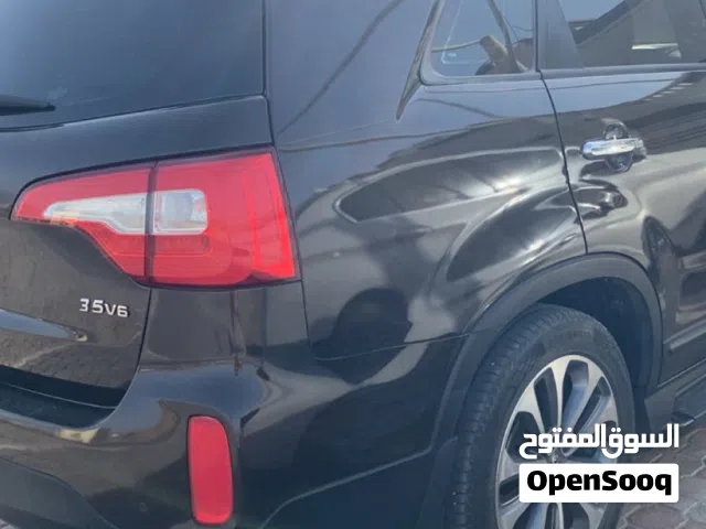 Used Kia Sorento in Muscat