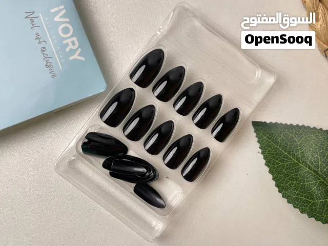 اظافر ايفوري