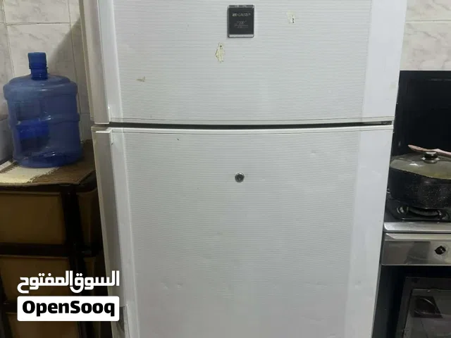 ثلاجة حجم كبير
