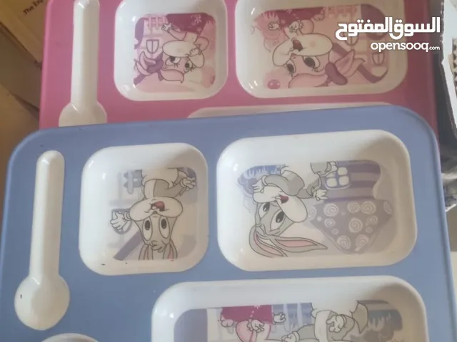 صحون وأواني من جديد لمستخدم