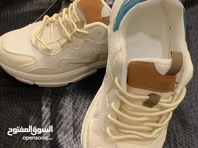 بوتين رياضي نسائي