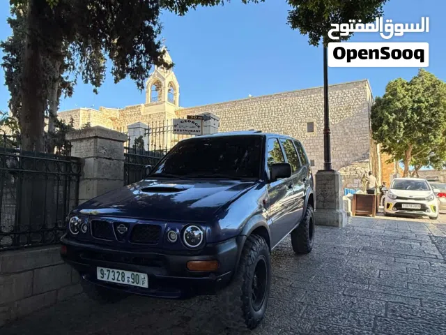 2000 نيسان تيرانو XE