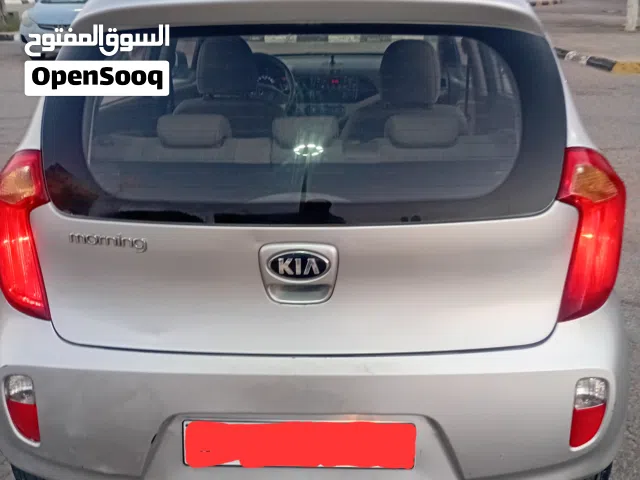 اعلان سيارة لى البيع