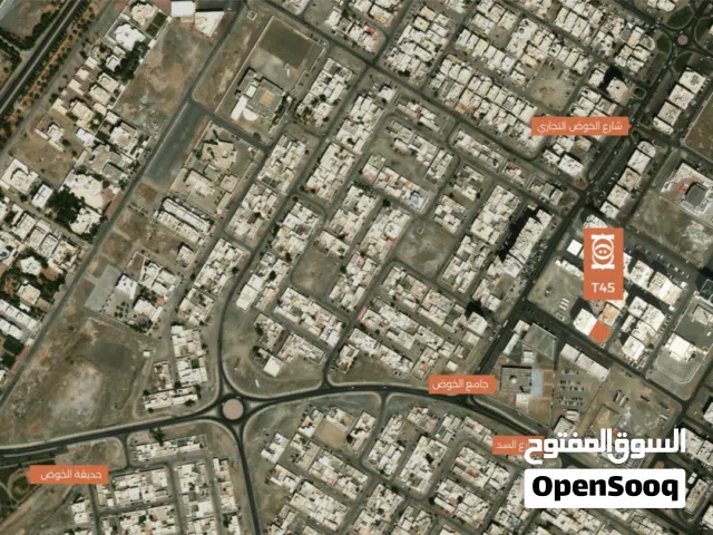 شقة للبيع في الخوض قرب جامع الخوض غرفة وصالة وبلكونة مع مسبح وجيم بسعر ممتاز تتافسي