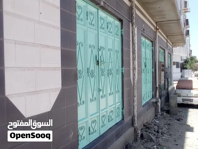 مخزن نظيف وكبير للايجار المنصوره شارع التسعين كابوتا - جنب مدرسه النورس